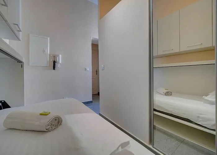 Upstays Terrace 24M2 Studio Carnot Apartment Cannes